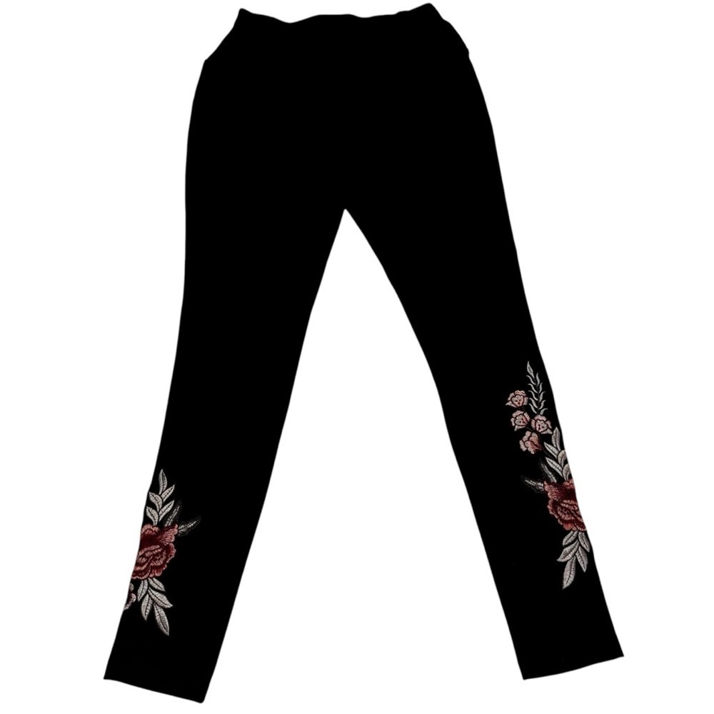 G by Giuliana Size Small Floral Embroidered Legging Pant Red Roses Silver Leaves